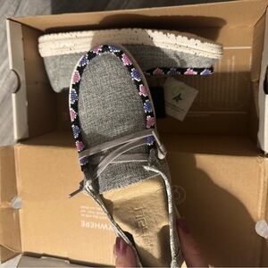 Brand new women’s custom hey dudes size 6